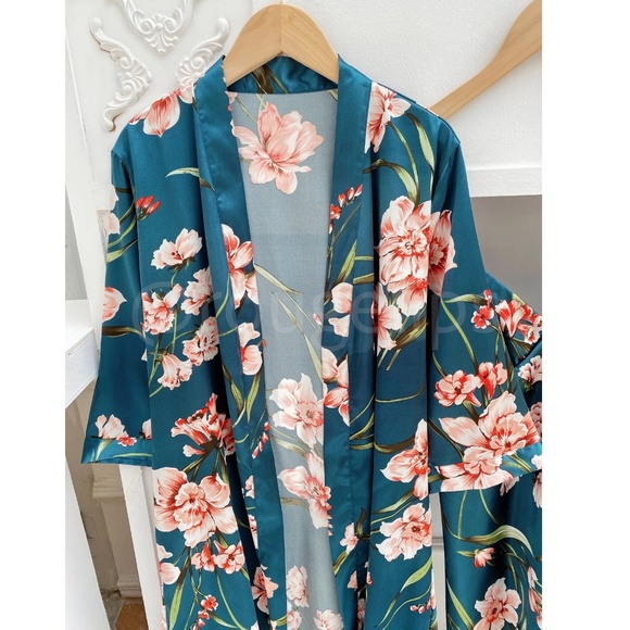 Dark Teal Satin Pajama Lingerie Set of 5 Pieces - Picture 3 of 6